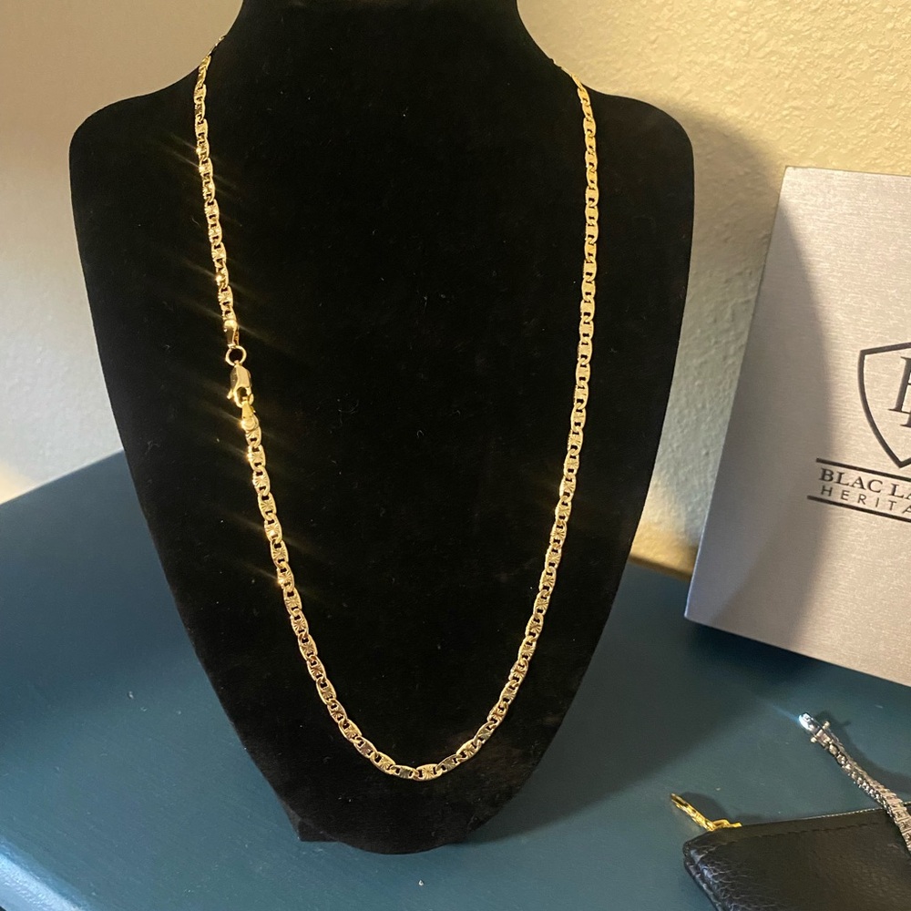 Gucci Link Chain - Picture 3 of 3